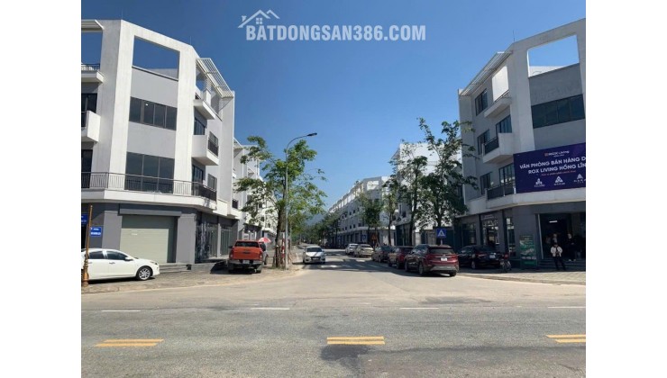 Cả đất cả nhà mặt đường Nguyễn Đổng Chi, Nam Hồng Lĩnh, Hà Tĩnh 155m2 chỉ 39,5 triệu/m2, sổ đỏ lâu dài. Liên hệ 0942683186 để biết thêm chi tiết!